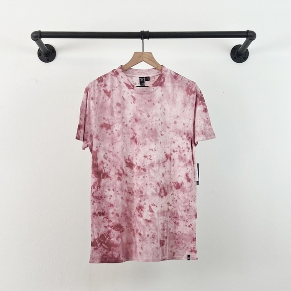 NWT Volcom Tern n Bern Mock Neck Short Sleeve T-Shirt in Purple Haze - Picture 4 of 8